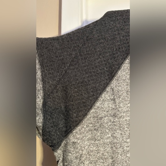 NWT Billabong Head Start SO Soft Boxy Fit Fleece Gray Top Small - Picture 9 of 13